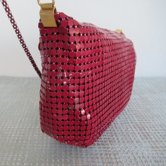 Vintage GC Metallic Mesh Shoulder Bag, Made in Hong Kong Medium Size, Red - Picture 14 of 15